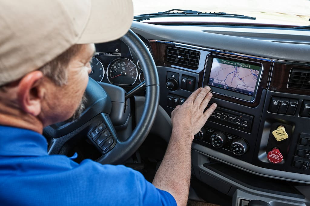 entreprise-de-logistique-et-de-transport-de-camions-avec-gps